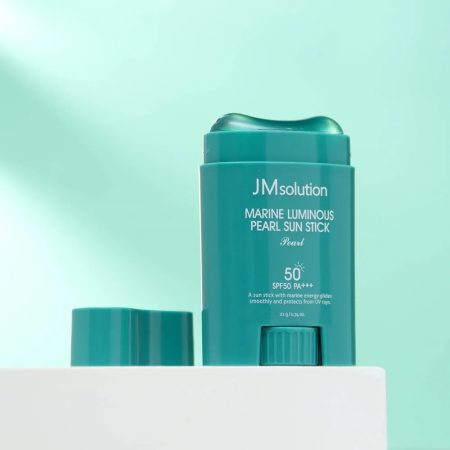 Солнцезащитный стик с жемчугом JMsolution Marine Luminous Pearl Sun Stick SPF50+ PA++++ 21гр